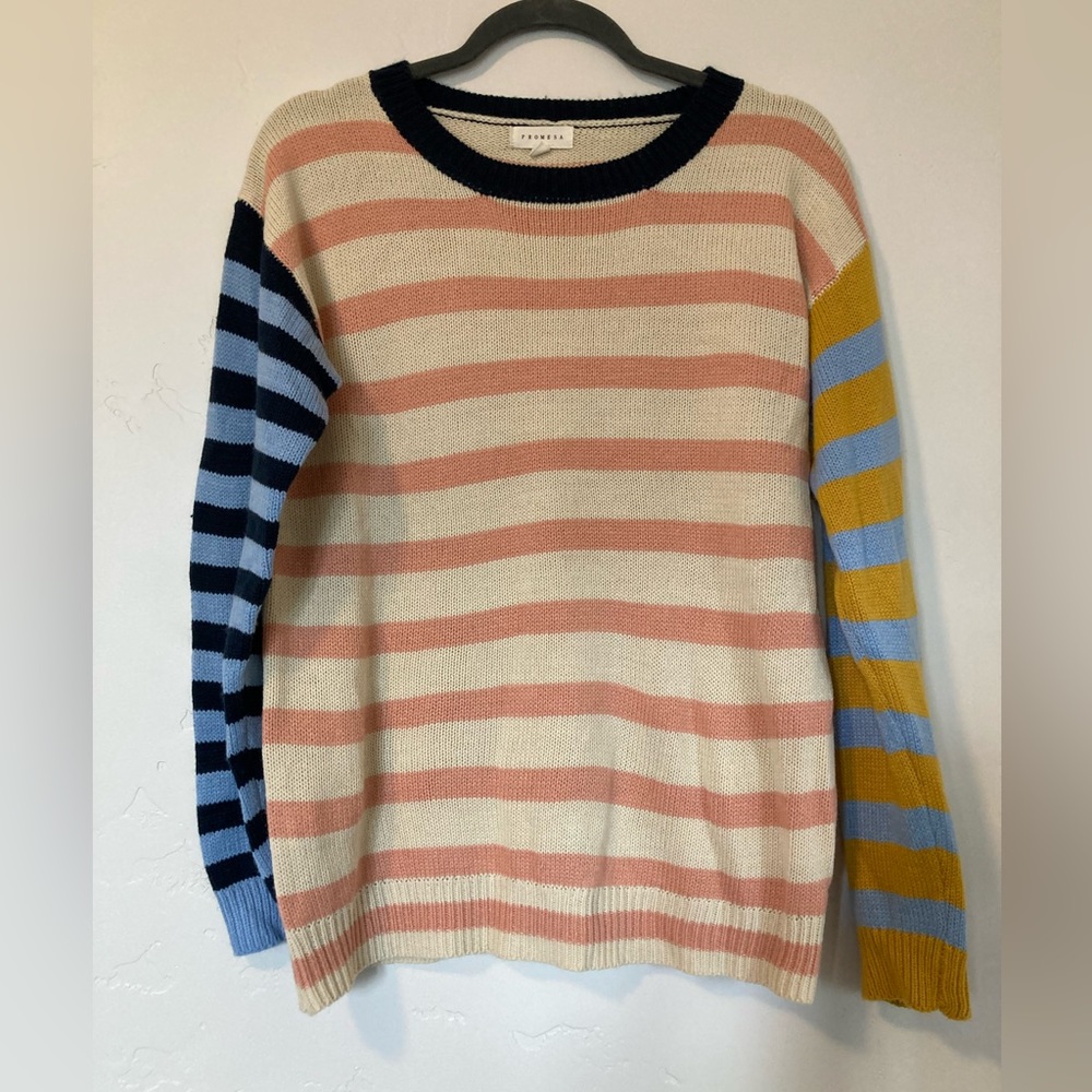Promesa Sweater with Colorful Stripes